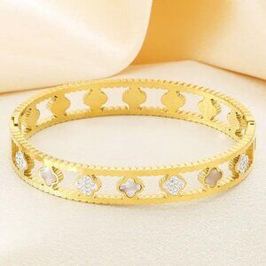 18k Gold Plated Stainless Steel Pearl White Clover Bangle Bracelet Zircon Inlay